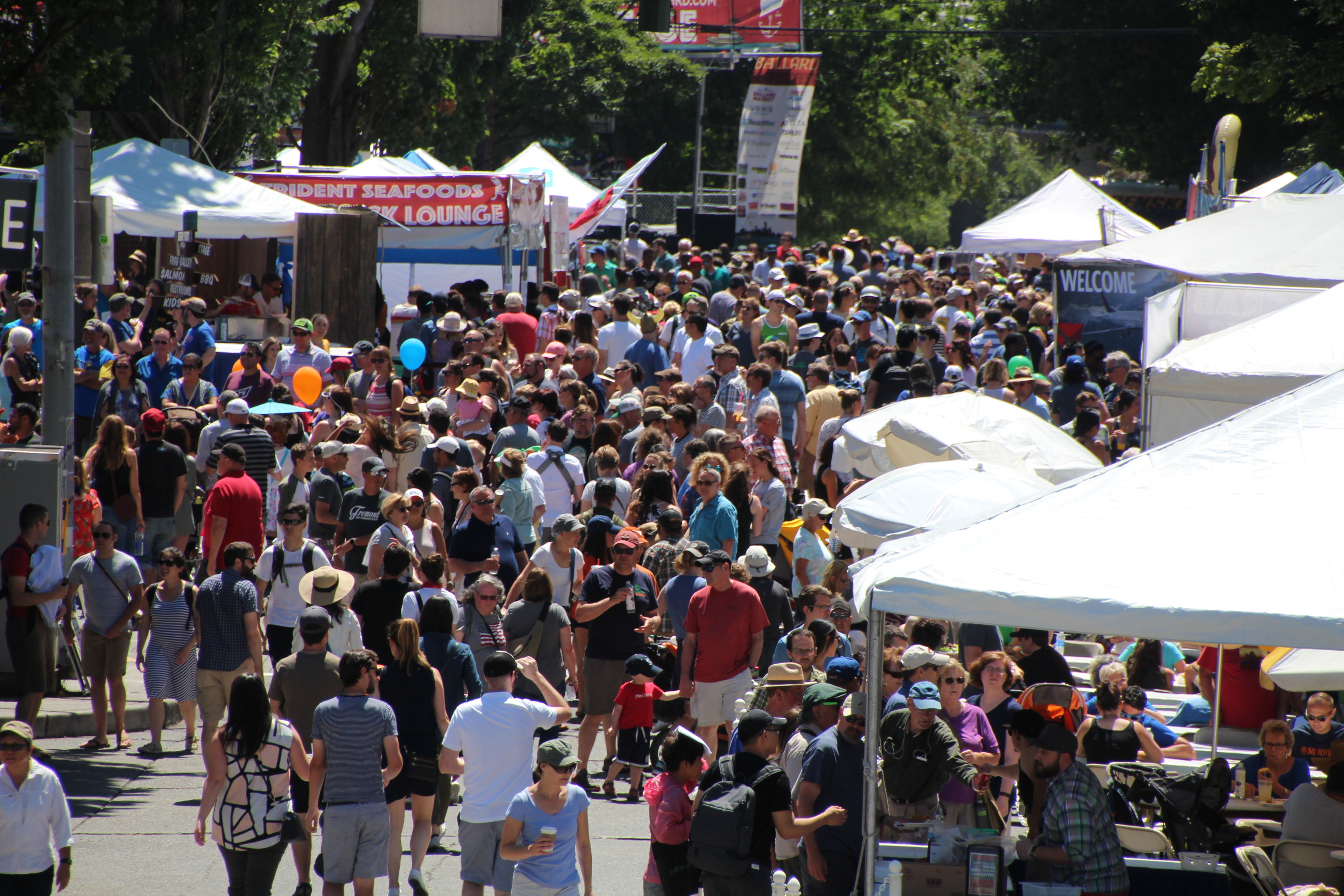 Ballard SeafoodFest draws crowds Westside Seattle